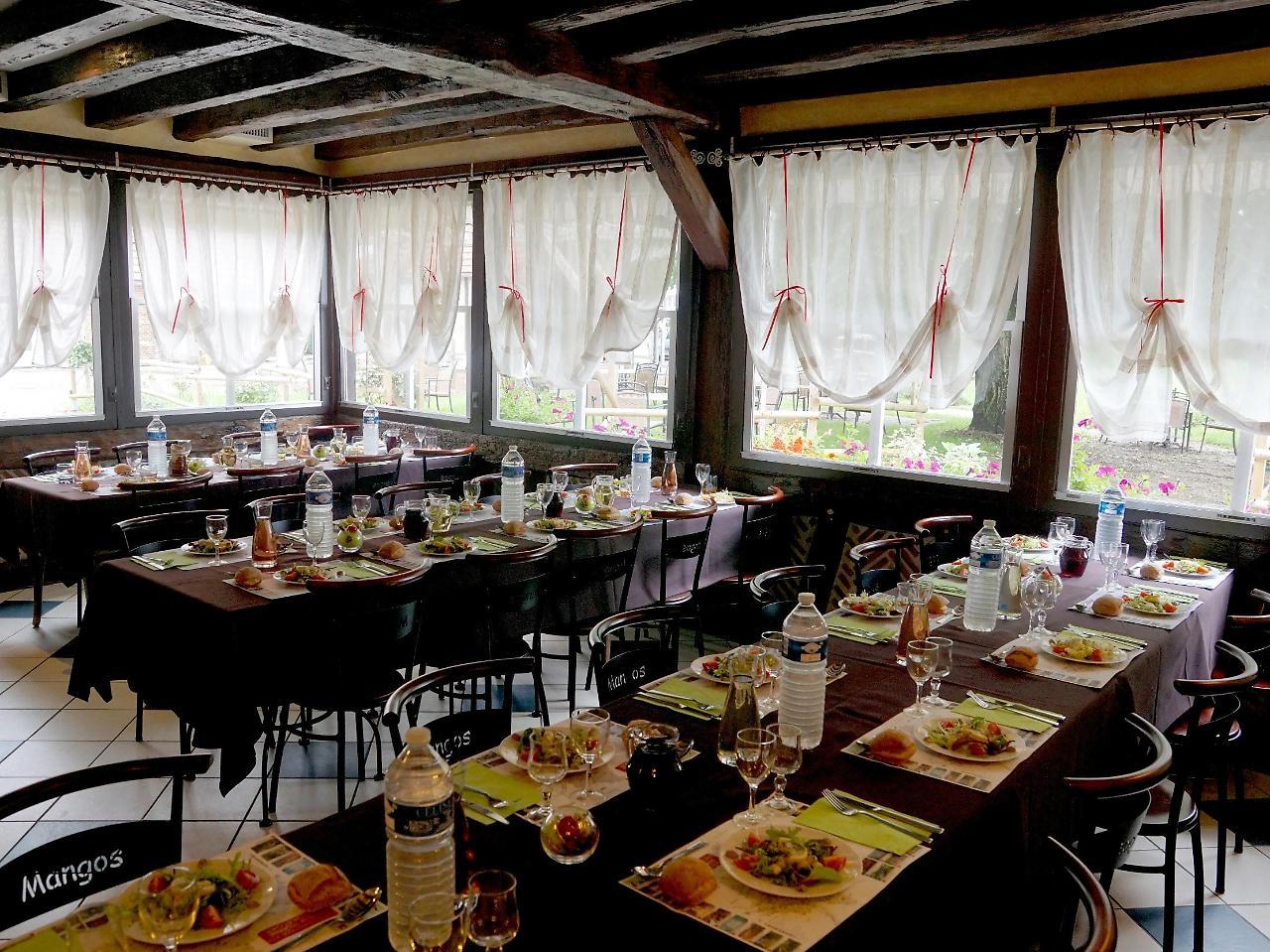 Hotel Restaurant La Sauldraie Salbris Ngoại thất bức ảnh